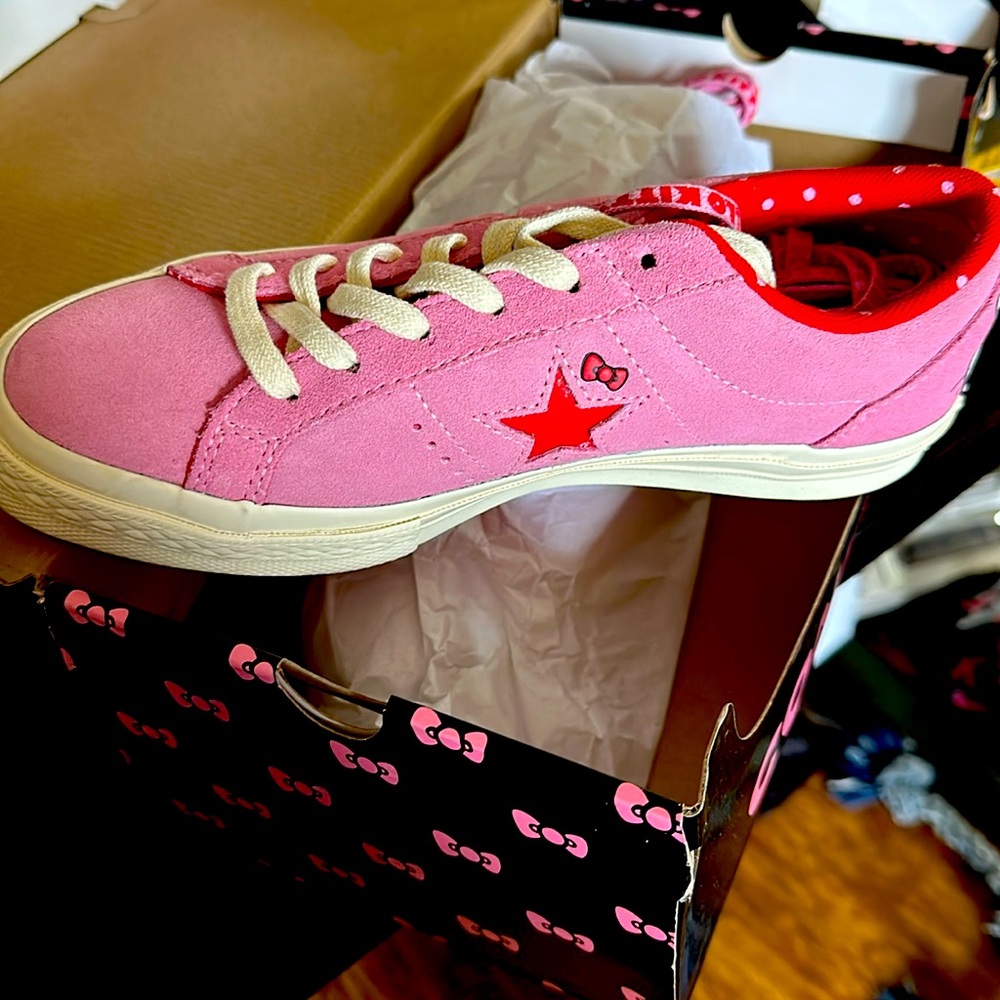 Hello kitty One Star pink/red